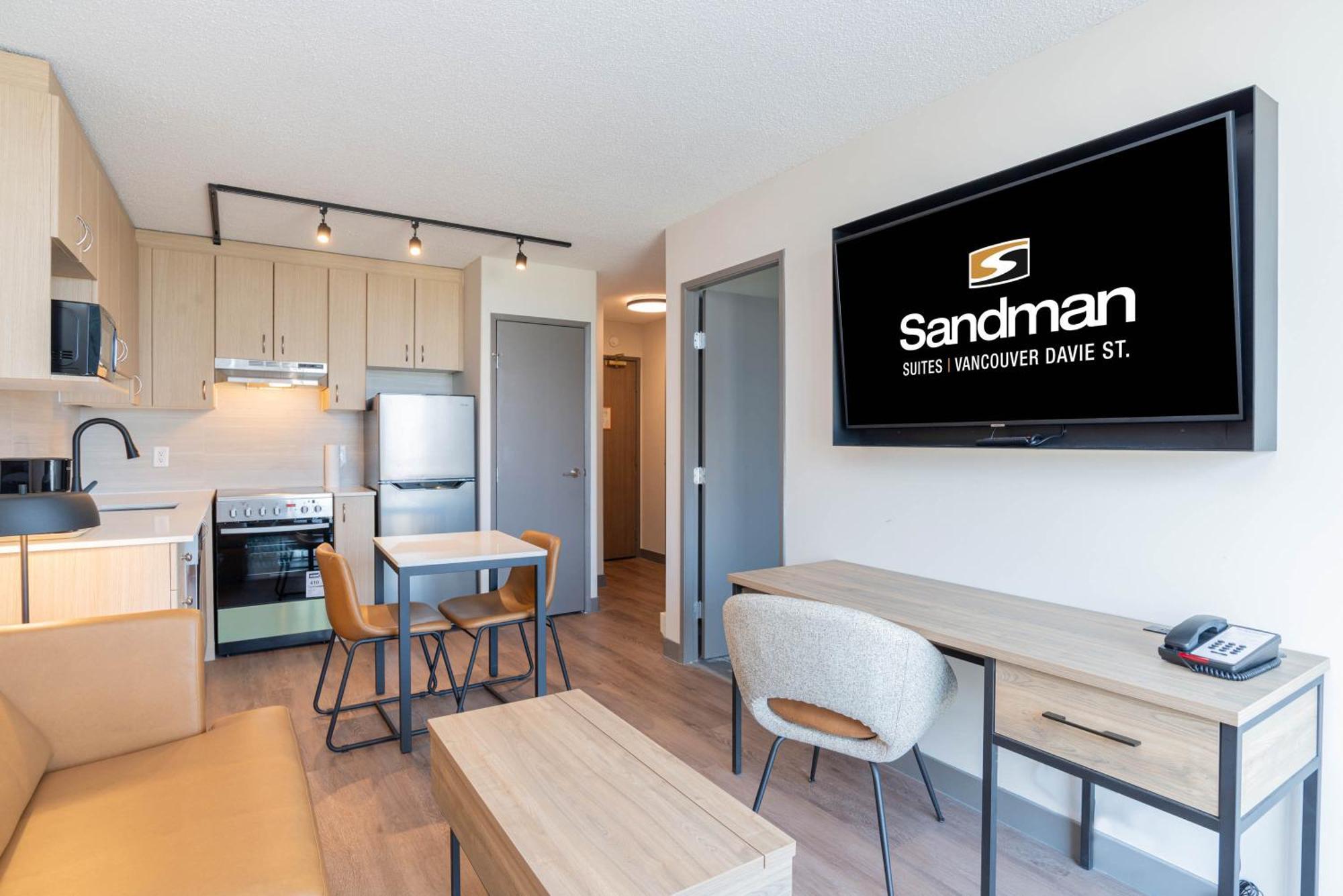 Sandman Suites Vancouver On Davie Exterior foto